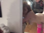 和女友做爱 床单都要湿一大片