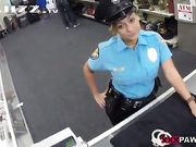 美女警察用美色挑逗我让我上她