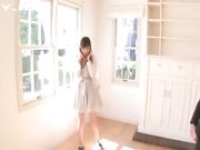 为了卖出一套房子 火辣售楼妹被客户潜规则