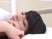 成熟御姐校医务室拿着假鸡巴狠插自己逼水都快流干了