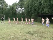 足球小妹输了比赛被众人调教湿了一地水Ⅱ