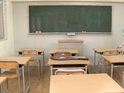 放学后在家用跳蛋疯狂的振动,直至高潮才够刺激