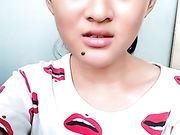 高清露脸可爱妹纸 才艺展示先唱一首歌曲 然后脱光衣服展示身体