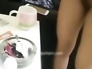 乖女儿吃冰棒要和爸爸玩冰火结果草完被爸爸用大黄瓜爆插