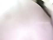 乖女儿吃冰棒要和爸爸玩冰火结果草完被爸爸用大黄瓜爆插