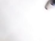 打工妹兼职女主播勾引健身教练到女厕操逼