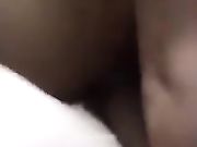 饥渴丰满少妇主播晚上出击勾引个像猪肉佬的胖司机路边车震对白有趣