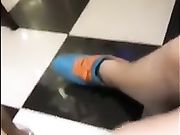 现在的主播花样真多在KTV里直播啪啪还叫粉丝刷礼物1