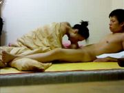 出租屋草超漂亮的小女友露脸拍摄 开始还很害羞 后来就操嗨了