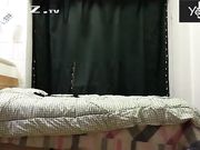 美女一边给闺蜜聊天一边说我在做爱 女神穿上丝袜大叫干死我亲爱的