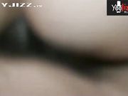 极品披肩发白嫩小骚妇被无套爆插菊花-下