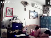 家庭实况360监控拍老公想要了 不停挑逗媳妇 两个乳房吧唧吧唧轮流吸