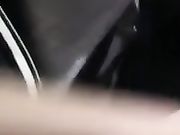 饥渴丰满少妇晚上出击勾引胖司机激情车震