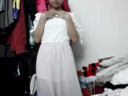 涉世未深年轻小演员为了上镜出名被禽兽导演诱骗脱衣3