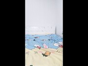 一个拍一个干 黑丝情趣身材不错 让小哥在床上各种爆草抽