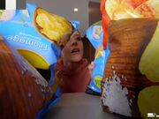 去女同学家做客巨屌火力全开把妹子爽翻天