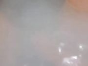 巨乳淫荡尤物自拍洗澡自慰全过程