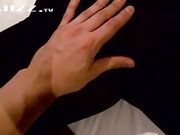 寂寞少妇和情人在酒店偷情,饥渴的丝袜都没脱就干上了