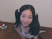 双马尾白虎学妹穿着性感情趣女仆装操深喉颜射01