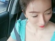 御姐少妇开车户外发骚跟大哥找了个公厕啪啪