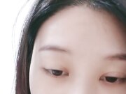 170CM美妞无毛肥穴房间全裸自摸近距离视角看