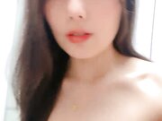 颜值女神浴室全裸诱惑道具小JJ猛插嘴02