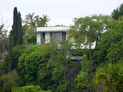 TUSHY房地产经纪人与客户有强烈的肛交