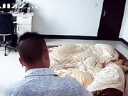 摄像头偷拍小伙和大自己10岁的富婆美少妇打炮