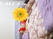 趁老婆不在家把18岁还在上学的小姨子拿下