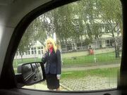 俄罗斯小女神活钟吞下陌生人的大公鸡