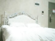 极品少妇肤白穴粉对着鲍鱼一通狂舔女人味十足