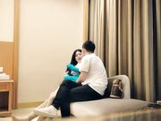 约炮甜美妹子掰穴近距离口交骑乘后入猛操