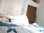 新人 趁着孩子去幼儿园了 从厨房干到床上 良家玩得就是刺激