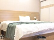 男爵探花约网红脸妹子啪啪口交舔弄上位骑乘01