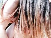 哺乳期少妇燃情户外 让小哥按着头草嘴深喉 大奶子还流奶水 扛腿爆草后入抽插