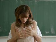 新婚夫妇美里被要求玩学校里最有问题的性玩具1