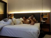 良家少妇 酒店相约偷情 小伙爆操骚逼爽歪歪 逼逼水多 超清画质1