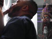 妩媚人妖黛西泰勒化身女歌星给男粉丝屁股上签名录完歌在和猛男粉丝啪啪