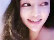 成都美女约粉丝KTV啪啪 塞着跳蛋饮酒作乐 洗手间口交后入啪啪 淫荡刺激不可错过