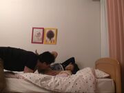 一个被关在垃圾房两周的大胸女孩 与一个中年尼特族陷入了一段扭曲的爱情3