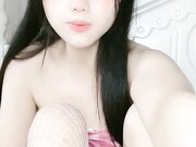 极品小美女的诱惑脱光了听狼友指挥揉奶玩逼