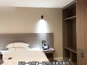 冒充学生的娇嫩少女 泪眼迷离娇声绝顶