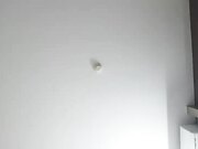 招牌双飞大战 牛仔长裙美女浴室一起洗澡 三人互舔操完一个再换下一个