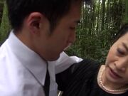 间宫小姐虽然有着天生的G胸 但她却偏爱紧身衣服1