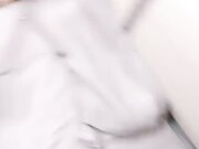 埋头吃屌深喉 怼入骚穴一顿操 娇喘呻吟不断