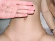 小嫩穴又粉又嫩又紧_诱人小白兔晃动惹人眼_小嫩穴插出白浆