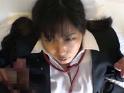 脱掉她美丽的皮肤并与她发生关系