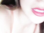 性感网红美女在闺蜜结婚前一晚在酒店婚房一起和她前男友激情3P