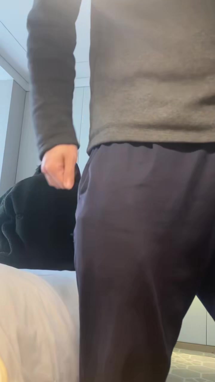 约操极品身材闷骚女记者_深情口交_骚话连篇，出轨背德感直接让人妻高潮