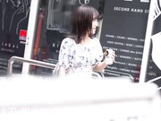 让她湿透 如果用强烈的指法搅动阴道内部